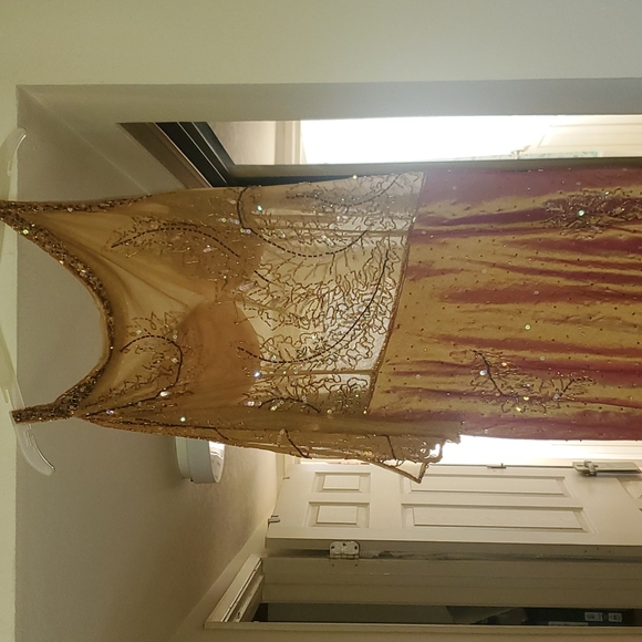 Elegant dress mustard shiny Bronze color - Picture 9 of 17